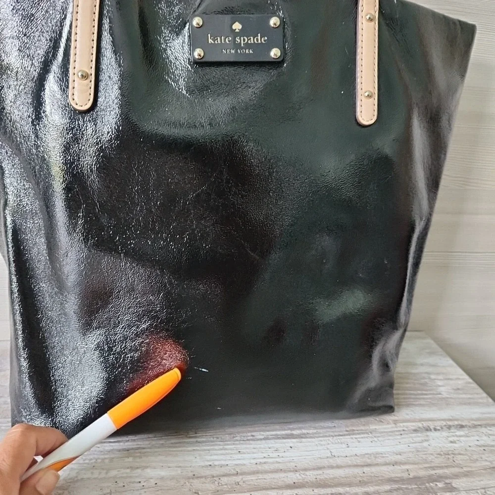 Kate‎ Spade Westward Adventurer Tote Black Crinkle Leather Tan Straps PXRU2327
